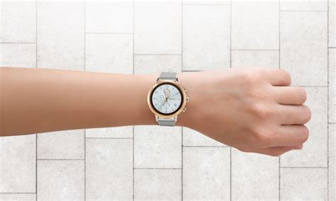 5 Best Hybrid Smartwatches for Women (That Aren’t Ugly) .